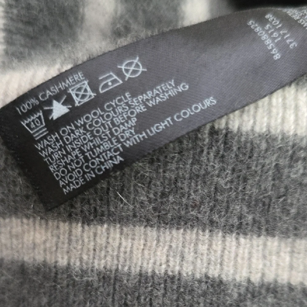 Principles by Ben de Lisi Girl's Size 16 100% Cashmere Sweater - Picture 6 of 7